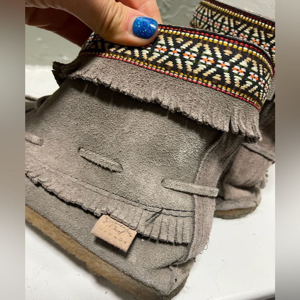 LAURENTIAN CHIEF Moccasins